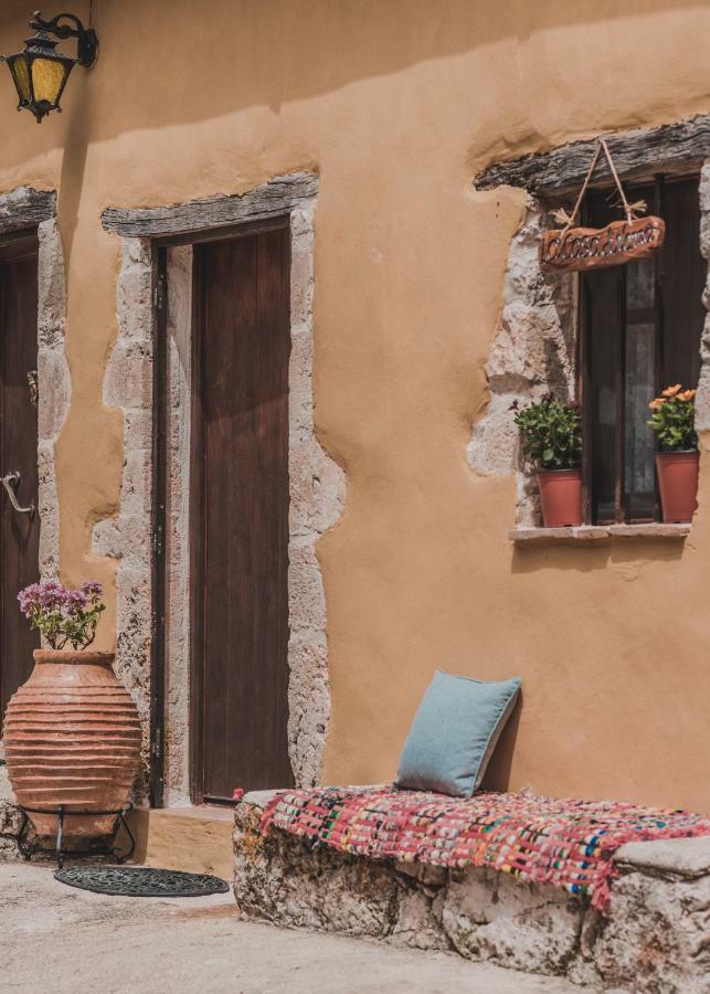 Hostal La Casa Di Nonna Koríthion Exterior foto